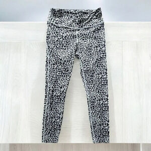 Outdoor Voices Size Small Leggings 3/4 Crop Animal Print White Black Athleisure